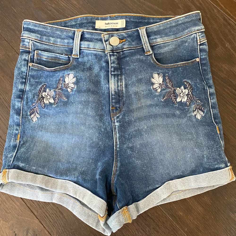 Simons high waisted shorts